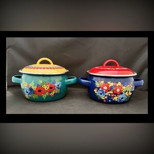 Pioneer Woman Dazzling Dahlias 1qt Mini Enamel on Steel Dutch Oven Set of 2 New